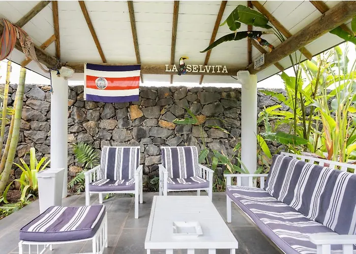Проживание в семье La Selvita Бахамар
